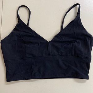 Lululemon sports bra size M